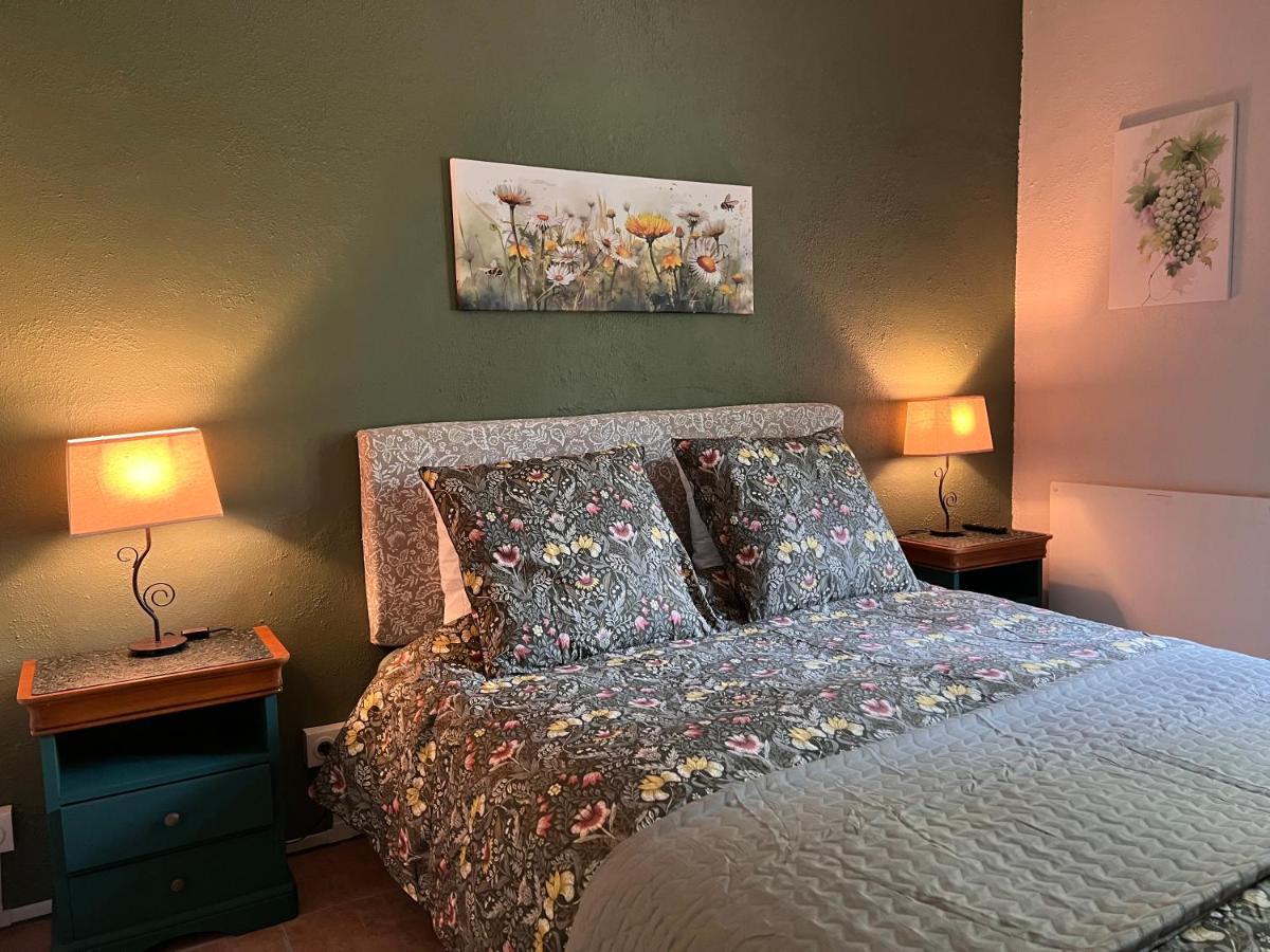 Bed and Breakfast Les Trois Fenetres Beauficel Екстер'єр фото