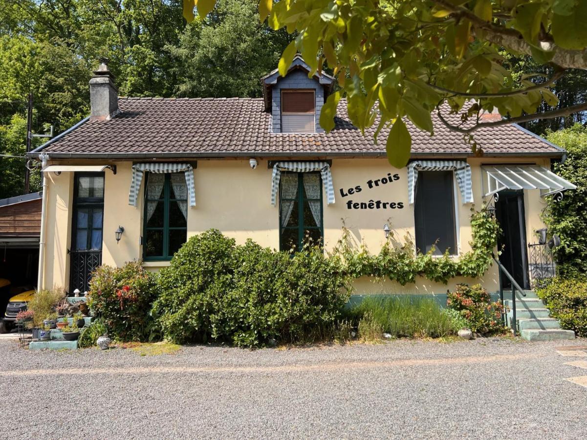 Bed and Breakfast Les Trois Fenetres Beauficel Екстер'єр фото