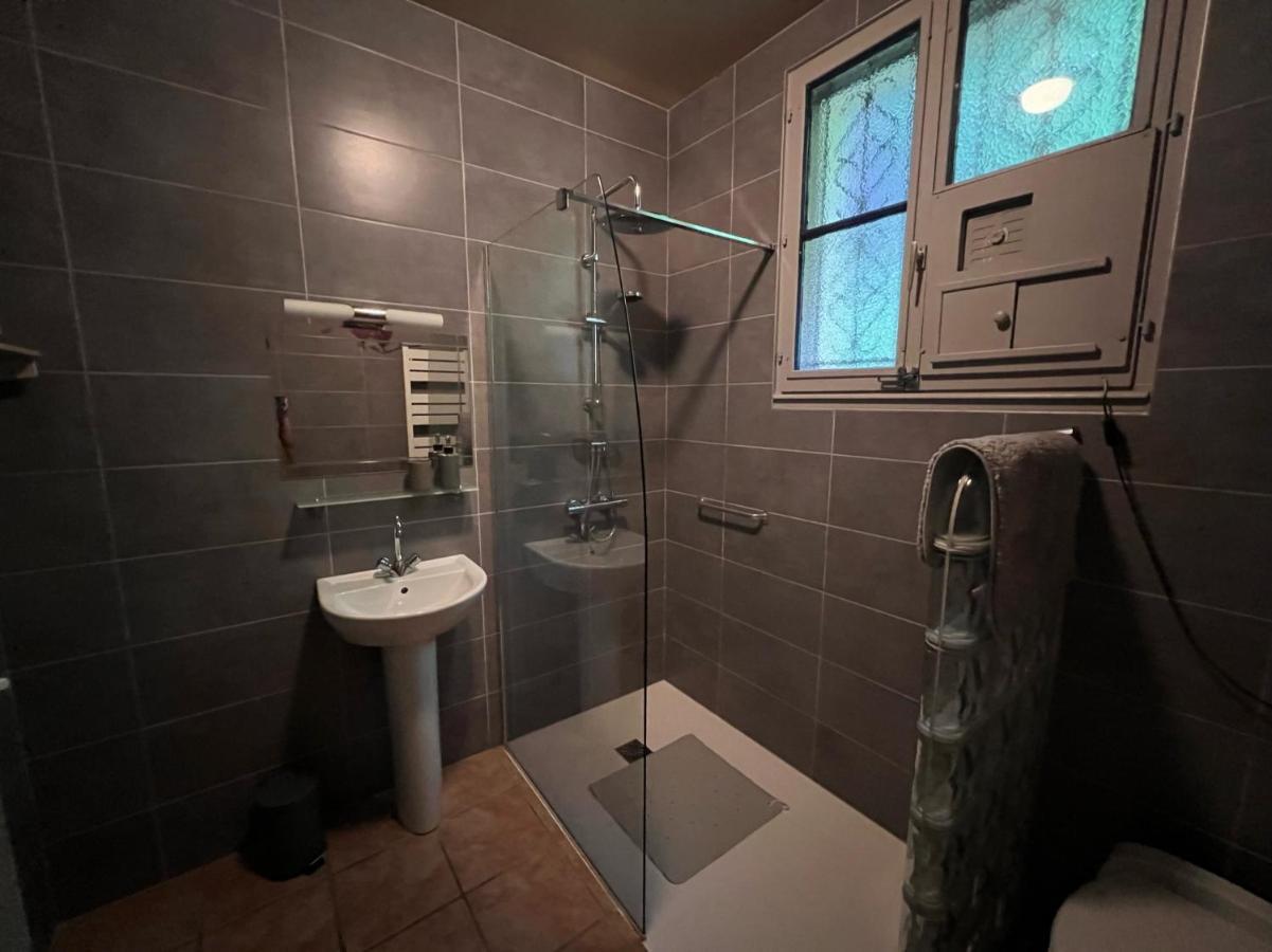 Bed and Breakfast Les Trois Fenetres Beauficel Екстер'єр фото